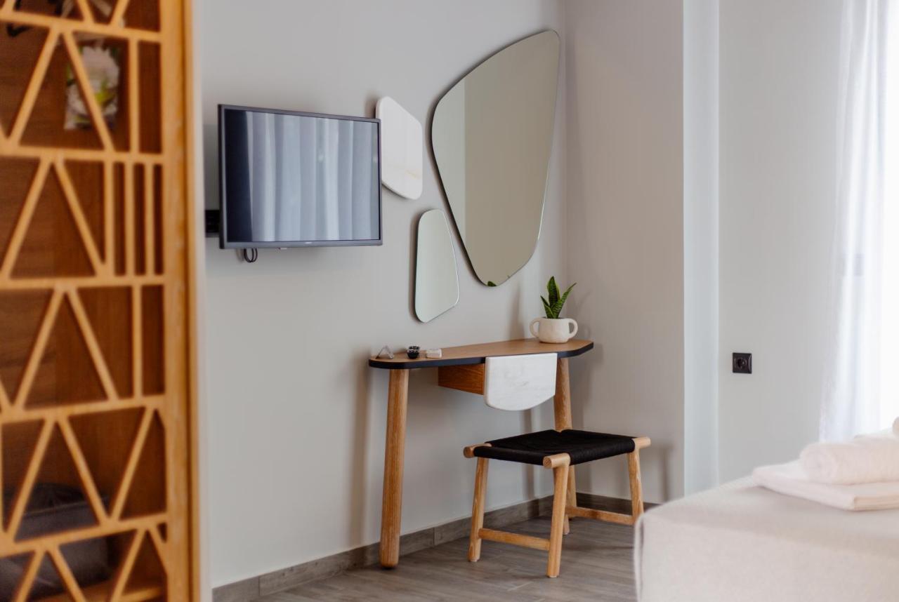 Thea Comfy Living Aparthotel Vrasná Exteriör bild