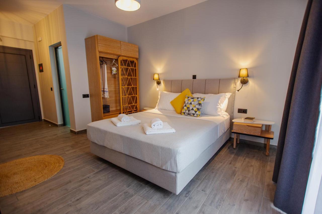 Thea Comfy Living Aparthotel Vrasná Exteriör bild