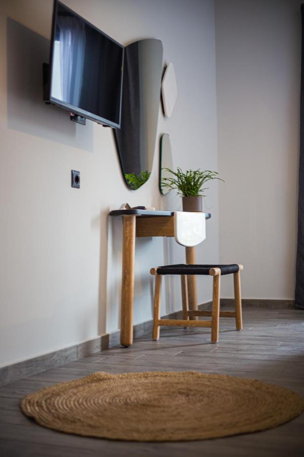 Thea Comfy Living Aparthotel Vrasná Exteriör bild