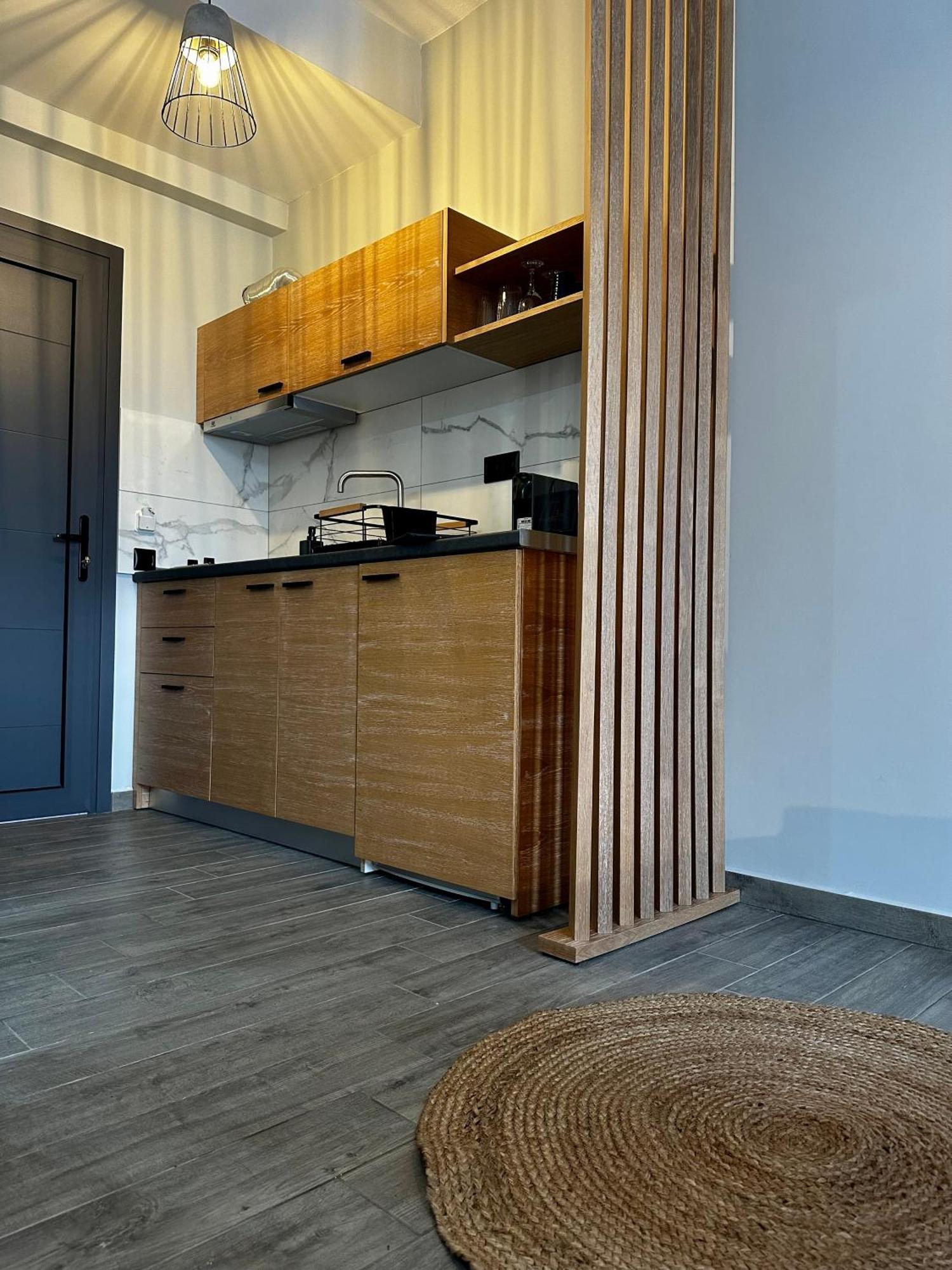 Thea Comfy Living Aparthotel Vrasná Exteriör bild